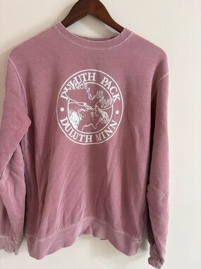 Duluth Pack Women's Mauve Graphic Crewneck Sweatshirt